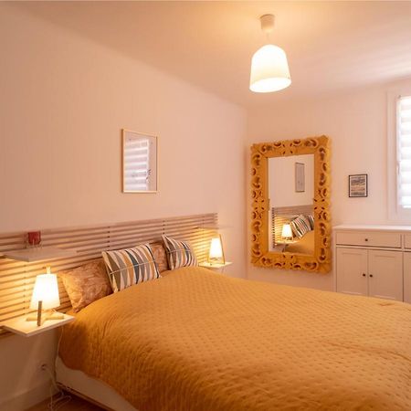 66B - Beautiful Flat 800M From The Sea With Private Parking Apartment Collioure Exterior photo