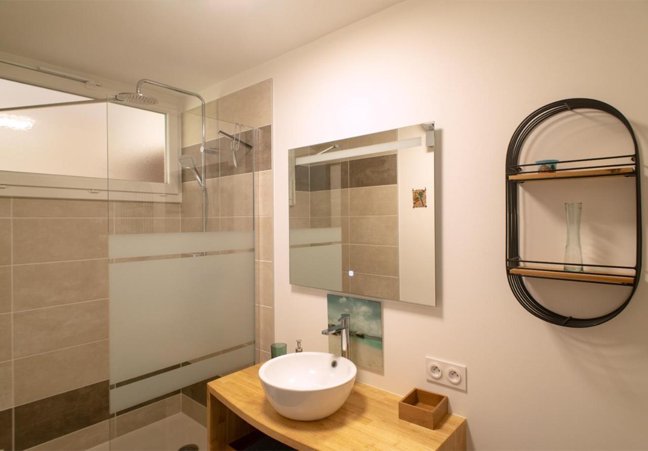 66B - Beautiful Flat 800M From The Sea With Private Parking Apartment Collioure Exterior photo